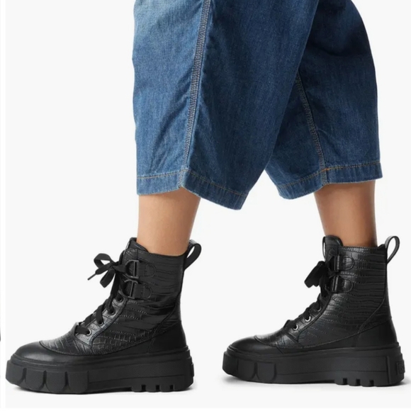 Women Sorel Caribou X Waterproof Leather Lace-Up Boot - Picture 3 of 5